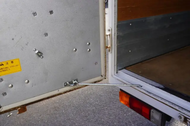 三菱 キャンター TPG-FBA20(2WD)の写真24