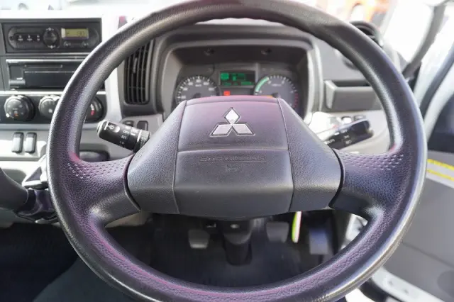 三菱 キャンター TPG-FBA20(2WD)の写真29
