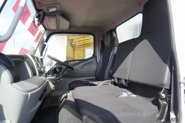 三菱 キャンター TPG-FBA20(2WD)の写真39