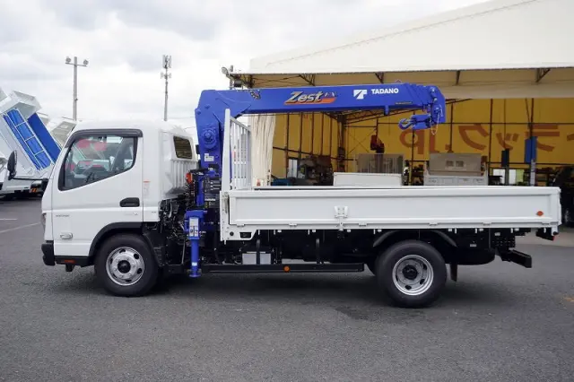 三菱 キャンター 2PG-FEB80(2WD)の写真3