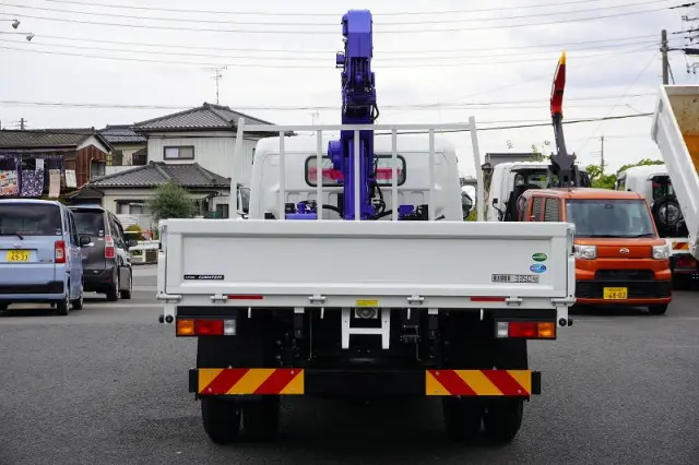 三菱 キャンター 2PG-FEB80(2WD)の写真4