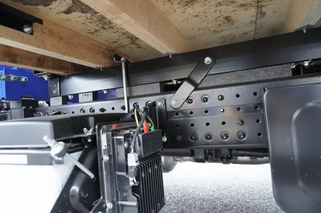 三菱 キャンター 2PG-FEB80(2WD)の写真12