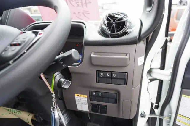 三菱 キャンター 2PG-FEB80(2WD)の写真36
