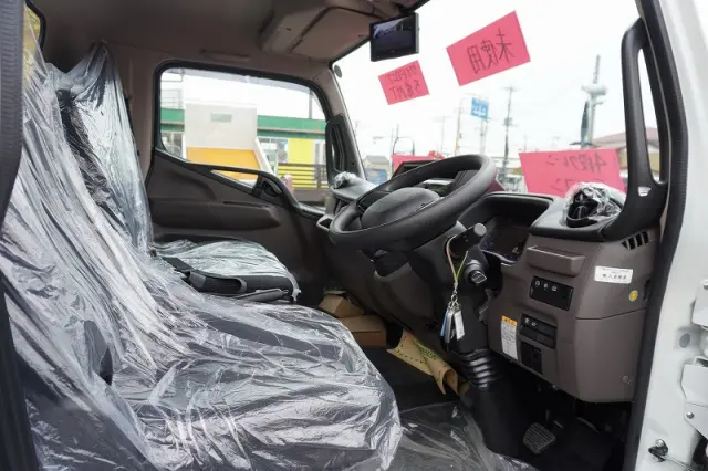 三菱 キャンター 2PG-FEB80(2WD)の写真39