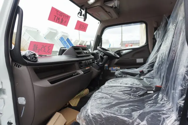 三菱 キャンター 2PG-FEB80(2WD)の写真40