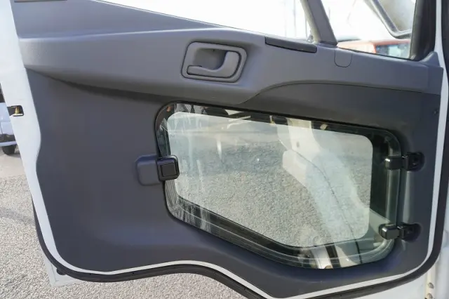 三菱 ファイター TKG-FK71F(2WD)の写真39