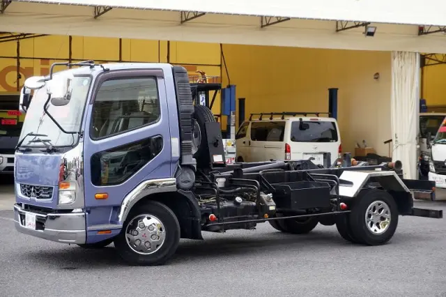 三菱 ファイター 2KG-FK71F(2WD)の写真1