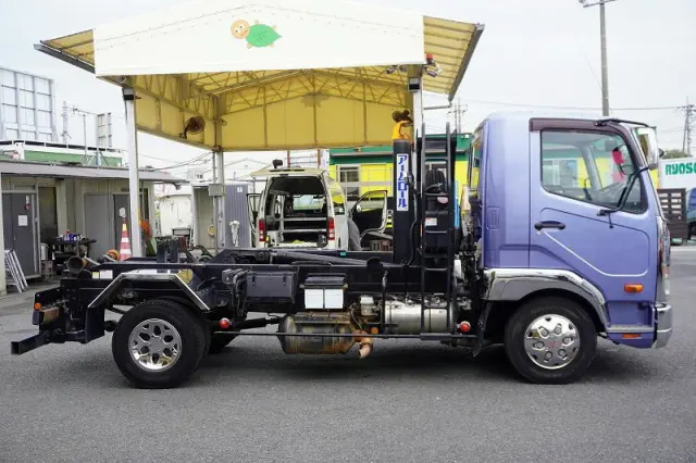 三菱 ファイター 2KG-FK71F(2WD)の写真5