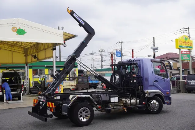 三菱 ファイター 2KG-FK71F(2WD)の写真21