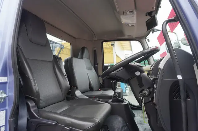 三菱 ファイター 2KG-FK71F(2WD)の写真32