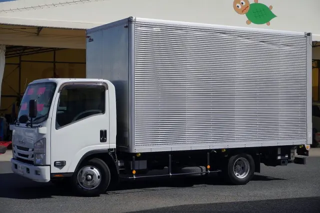 いすゞ エルフ TRG-NPR85AN(2WD)の写真1