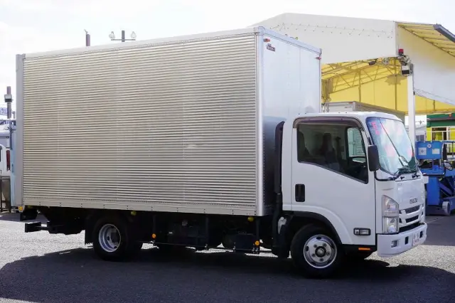 いすゞ エルフ TRG-NPR85AN(2WD)の写真6