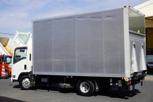 いすゞ エルフ TRG-NPR85AN(2WD)の写真7