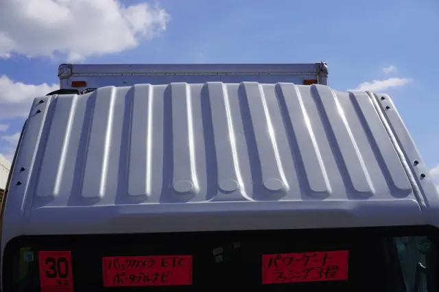 いすゞ エルフ TRG-NPR85AN(2WD)の写真17