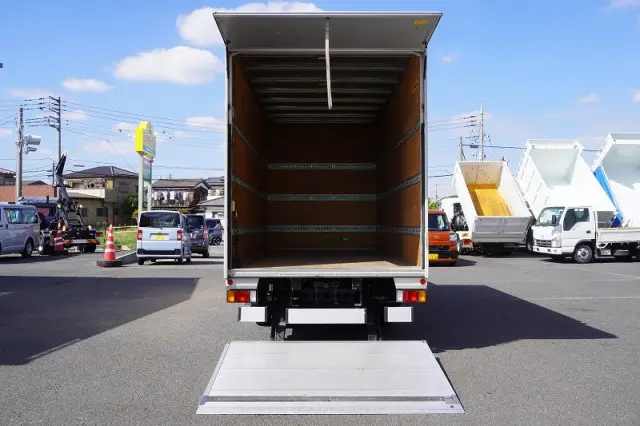 いすゞ エルフ TRG-NPR85AN(2WD)の写真19