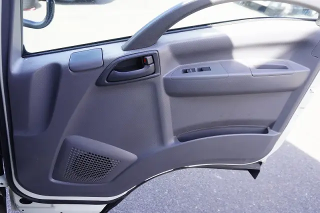 いすゞ エルフ TRG-NPR85AN(2WD)の写真38