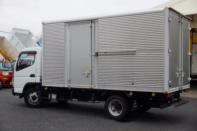 三菱 キャンター 2PG-FEB80(2WD)の写真7