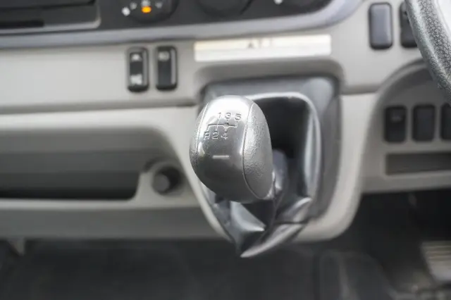 三菱 キャンター 2PG-FEB80(2WD)の写真29