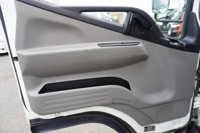 三菱 キャンター 2PG-FEB80(2WD)の写真38