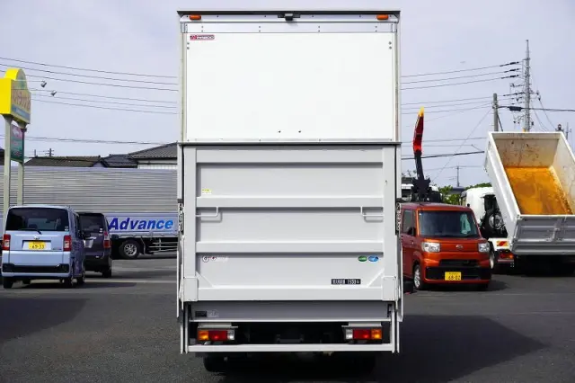 三菱 キャンター 2RG-FBA20(2WD)の写真4