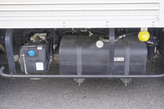 三菱 キャンター 2RG-FBA20(2WD)の写真30