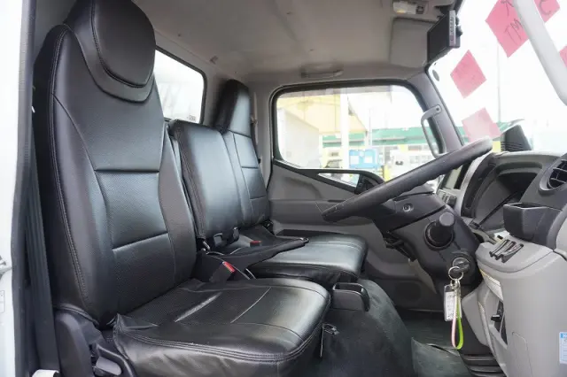 三菱 キャンター 2RG-FBA20(2WD)の写真38