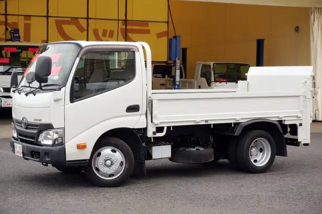 トヨタ ダイナ TKG-XZU605(2WD)の写真1