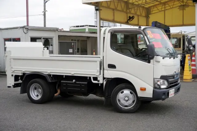 トヨタ ダイナ TKG-XZU605(2WD)の写真6
