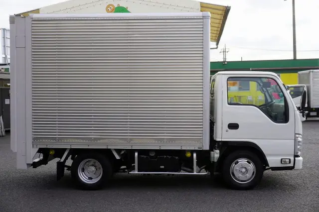 いすゞ エルフ TRG-NJR85AN(2WD)の写真5