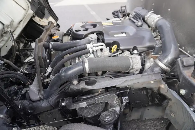 いすゞ エルフ TRG-NJR85AN(2WD)の写真15