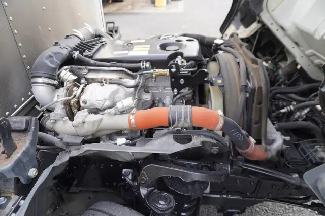 いすゞ エルフ TRG-NJR85AN(2WD)の写真16