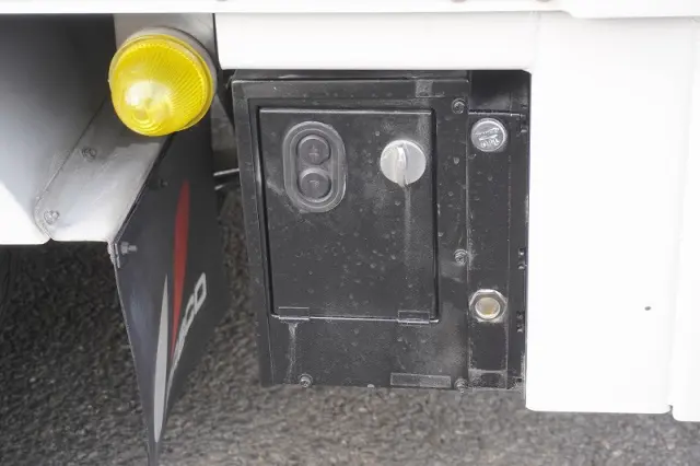 いすゞ エルフ TRG-NJR85AN(2WD)の写真26