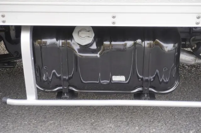 いすゞ エルフ TRG-NJR85AN(2WD)の写真28