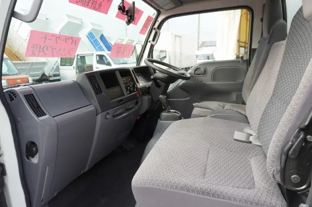 いすゞ エルフ TRG-NJR85AN(2WD)の写真37