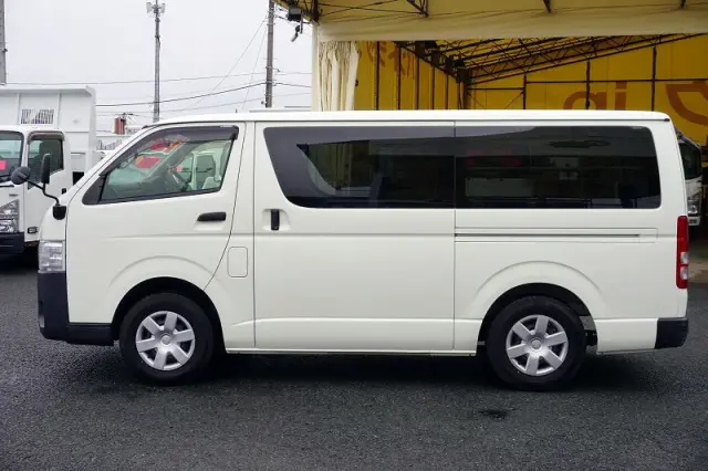 トヨタ その他(トヨタ) CBF-TRH200V(2WD)の写真3