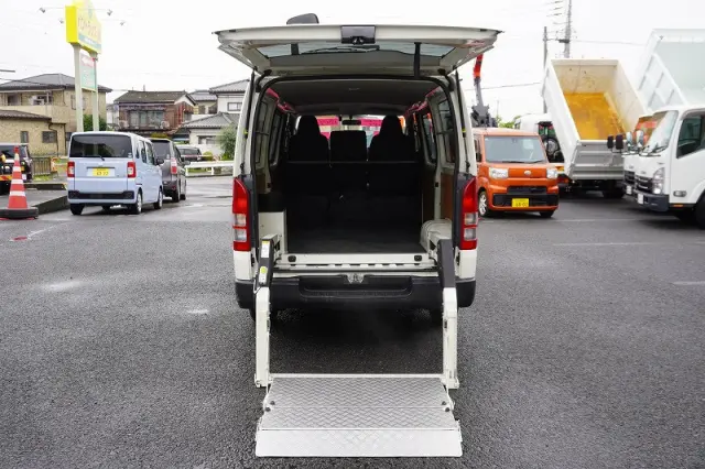 トヨタ その他(トヨタ) CBF-TRH200V(2WD)の写真15
