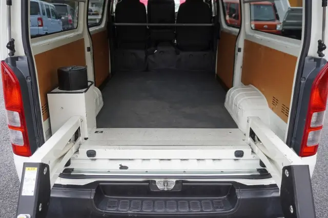 トヨタ その他(トヨタ) CBF-TRH200V(2WD)の写真16