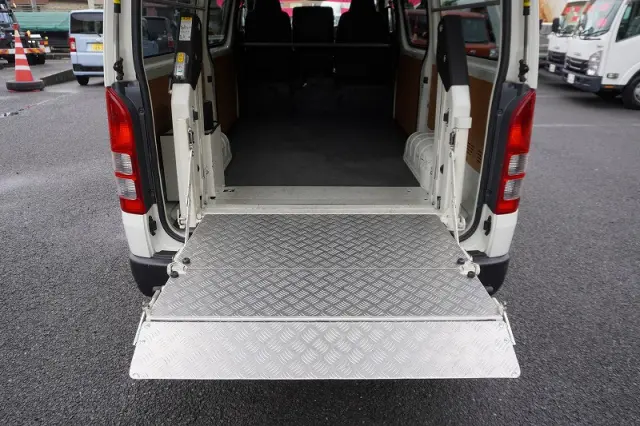 トヨタ その他(トヨタ) CBF-TRH200V(2WD)の写真22