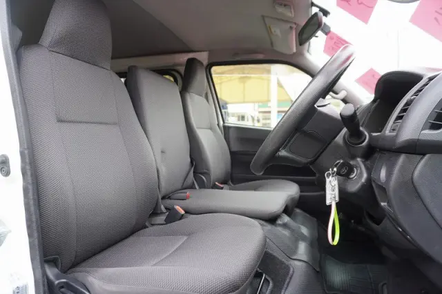 トヨタ その他(トヨタ) CBF-TRH200V(2WD)の写真38