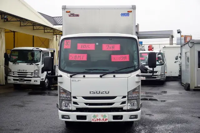いすゞ エルフ TRG-NLR85AN(2WD)の写真2