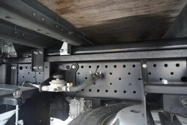 いすゞ エルフ TRG-NLR85AN(2WD)の写真12