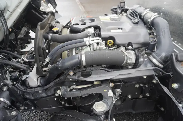 いすゞ エルフ TRG-NLR85AN(2WD)の写真14