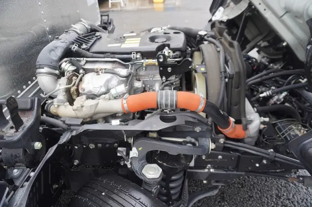 いすゞ エルフ TRG-NLR85AN(2WD)の写真15