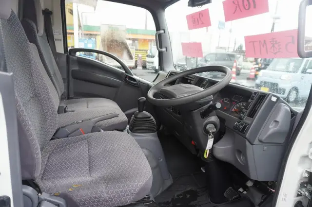 いすゞ エルフ TRG-NLR85AN(2WD)の写真36