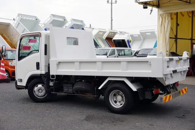 いすゞ エルフ TKG-NPR85YN(2WD)の写真7