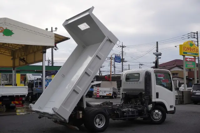 いすゞ エルフ TKG-NPR85YN(2WD)の写真27