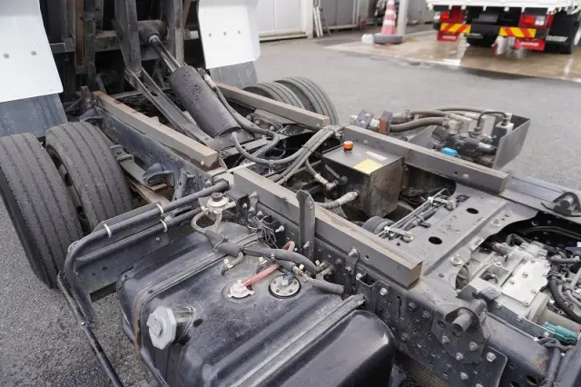 いすゞ エルフ TKG-NPR85YN(2WD)の写真28