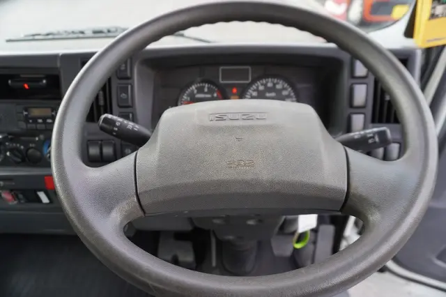 いすゞ エルフ TKG-NPR85YN(2WD)の写真30