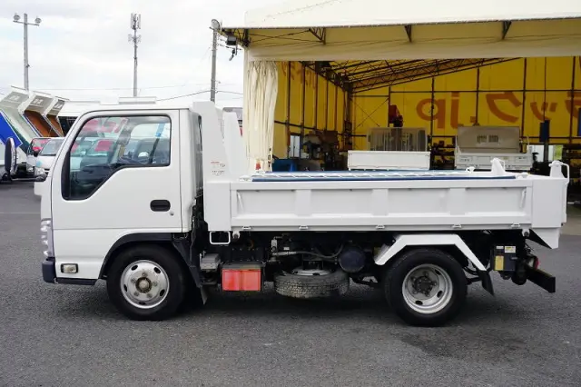 いすゞ エルフ TPG-NKR85AN(2WD)の写真3
