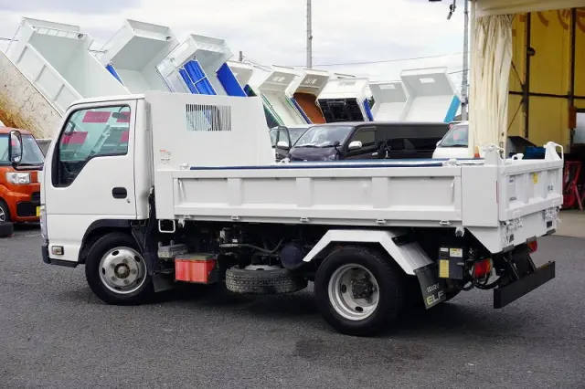 いすゞ エルフ TPG-NKR85AN(2WD)の写真7